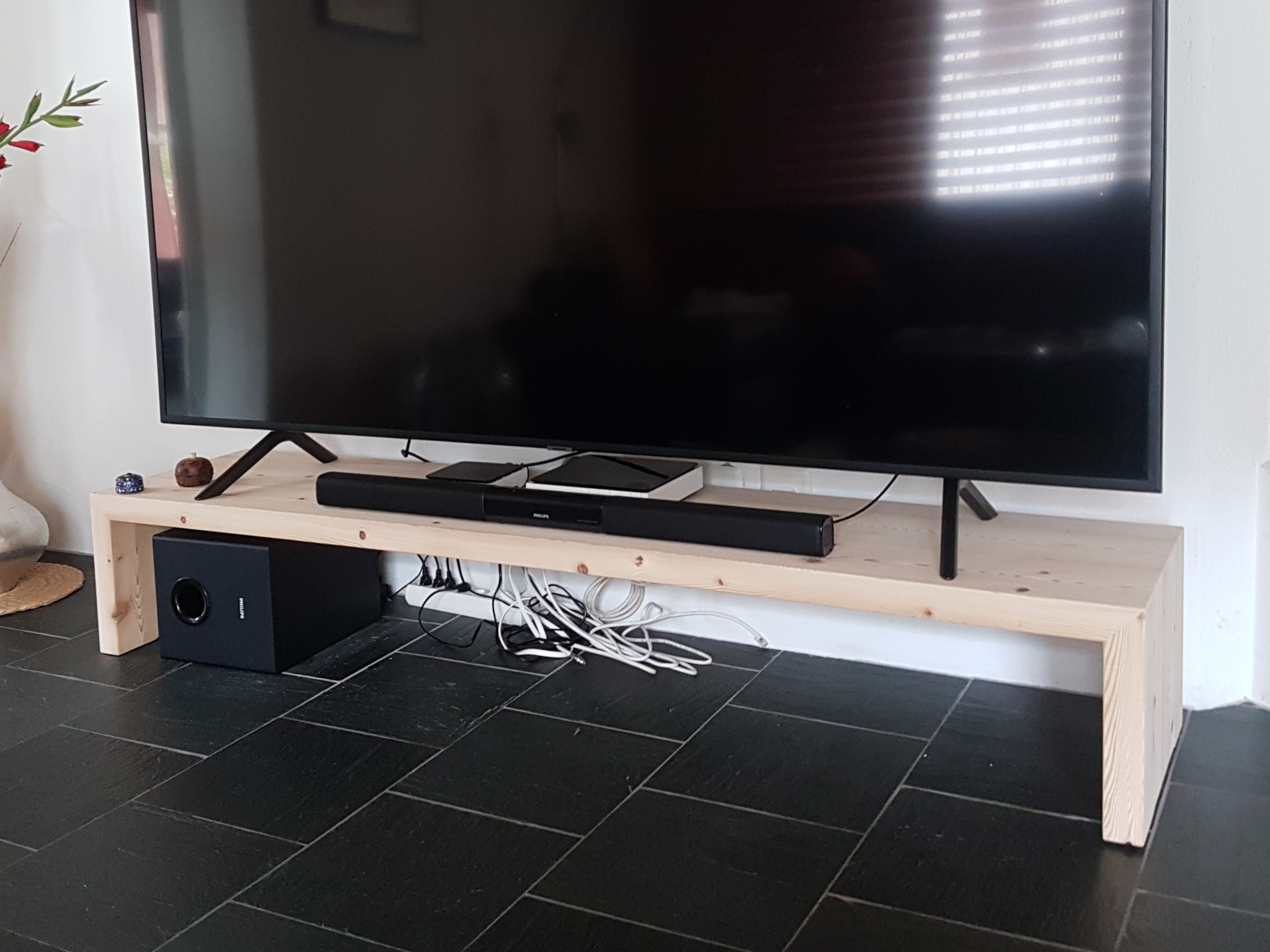Fernsehmöbel
